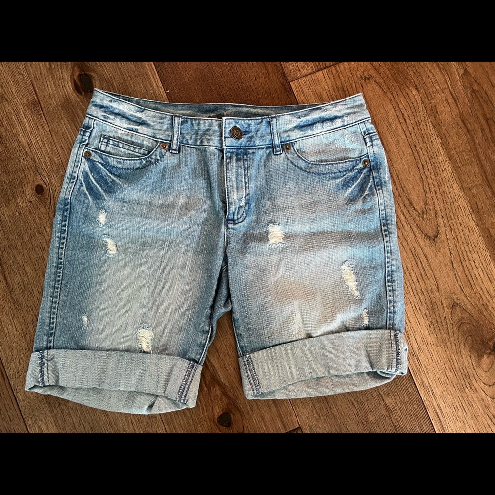 Michael Kors distressed jean shorts size 0